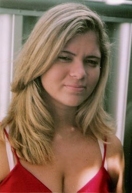 Date this georgeous Brazil girl Gesimari from  B5101