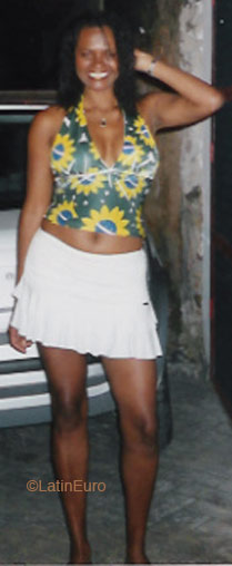 Date this nice looking Brazil girl Eli from SAO PAULO B5129