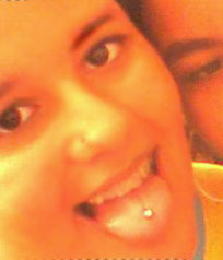 Date this nice looking Brazil girl Barbara- from GUARAPARI B5178