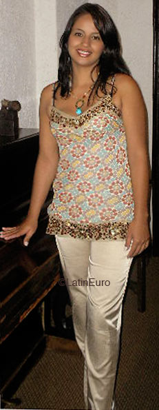 Date this nice looking Brazil girl Vagna- from SAO PAULO B5221