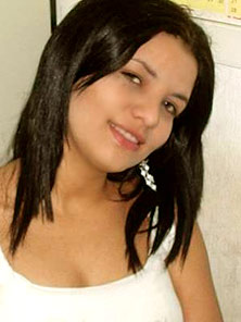Date this stunning Brazil girl Aline from FORTALEZA B5229