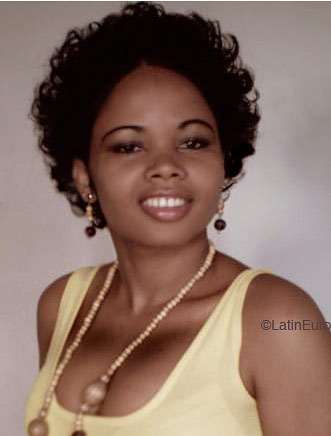 Date this voluptuous Brazil girl Sandra from CHAPADA B5237