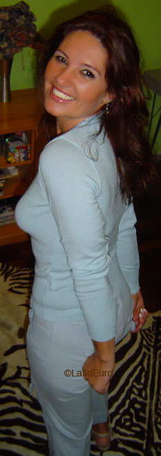 Date this happy Brazil girl Nelsi from BLUMENAU B5253