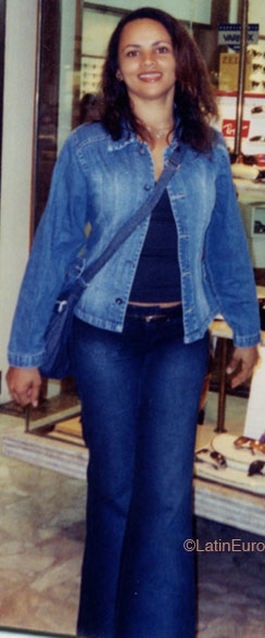 Date this tall Brazil girl Silvania from Recife B2143