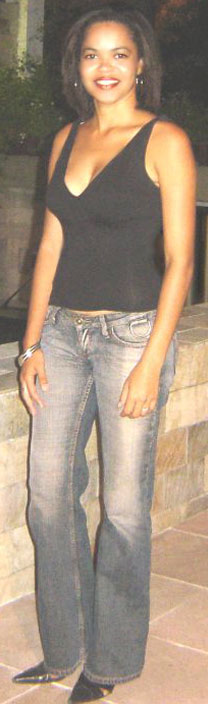 Date this stunning Brazil girl Gerusya from SALVADOR B5361