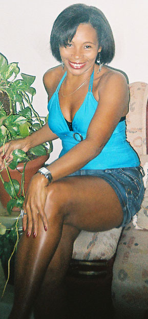 Date this nice looking Brazil girl Ana from TAGUATINGA B5363