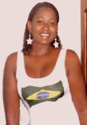 Date this attractive Brazil girl Elizabeth from HORIZONTE B5424