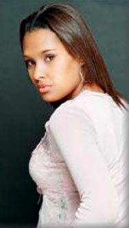 Date this hard body Brazil girl Ana from SANTOS B5444