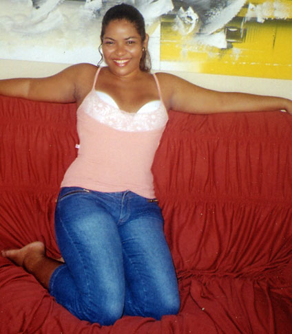 Date this delightful Brazil girl Diana from ANANINDEUA B5464