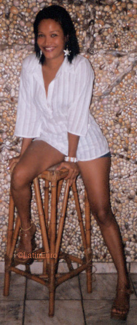 Date this fun Brazil girl Gildenir from RIO DE JANEIRO B5505