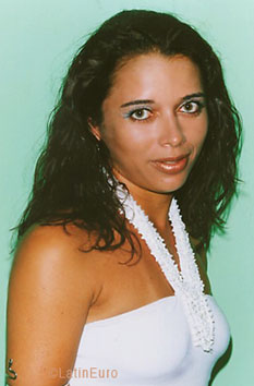 Date this sultry Brazil girl Ana from FORTALEZA B5681