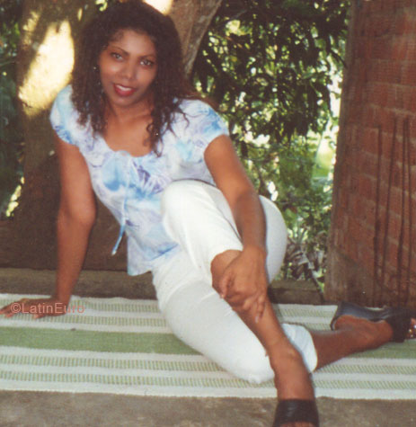 Date this sultry Brazil girl Marilucia from SALVADOR B5767