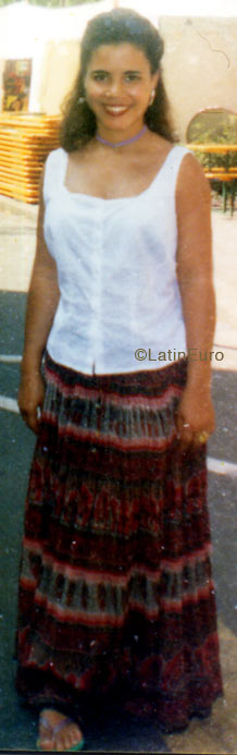 Date this funny Brazil girl Diana from FEIRA DE SANTANA B5878