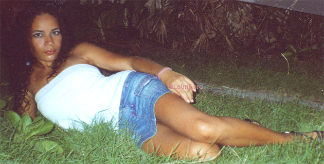 Date this voluptuous Brazil girl Francisca from FORTALEZA B5914