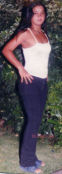 Date this charming Brazil girl Silvana from RECIFE B6001