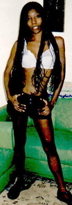 Date this pretty Brazil girl Edcleide from BRASILIA B6024