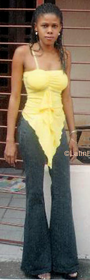 Date this attractive Brazil girl B6025 from  B6025