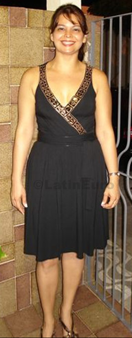 Date this sultry Brazil girl Nadja from Natal B613