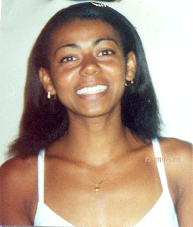 Date this happy Brazil girl Ana from FEIRA DE SANTANA B6168