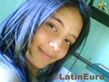 Date this happy Brazil girl Fernanda- from Itajiba B617