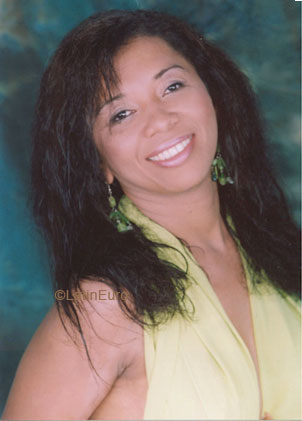 Date this happy Brazil girl Paula from  B6256