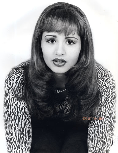 Date this sensual Brazil girl Junielda from JATAI B6359