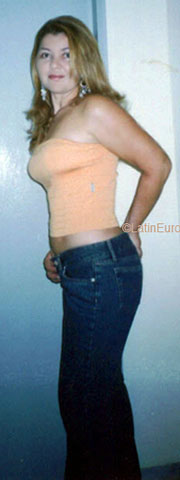 Date this young Brazil girl Paulla from NOVA MUTUM B6400