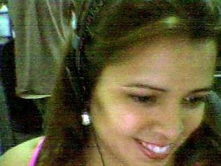 Date this happy Brazil girl Leticia from SAO PAULO B6584