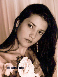 Date this voluptuous Brazil girl Michelle from  B6596