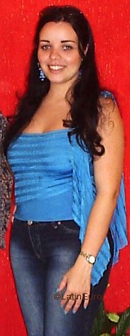 Date this voluptuous Brazil girl Atna from NANUQUE B6716