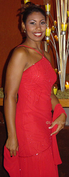 Date this hard body Brazil girl Ronilda from CORONEL FABRICIANO B6731