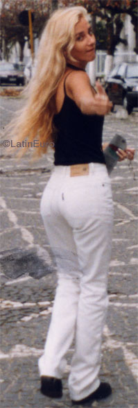 Date this young Brazil girl Sallete from GOIANIA B6907