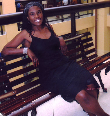 Date this voluptuous Brazil girl Sara from SAO PAULO B6939