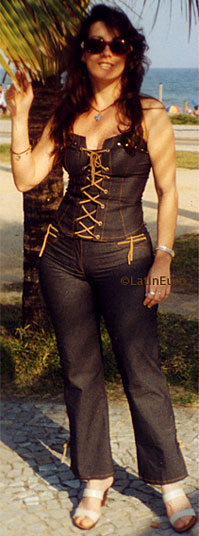 Date this lovely Brazil girl Christiane from RIO DE JANEIRO B6975