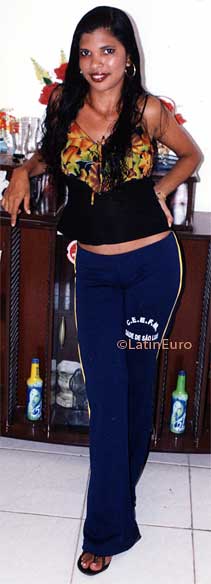 Date this athletic Brazil girl Karla from SAO LUIZ B6994