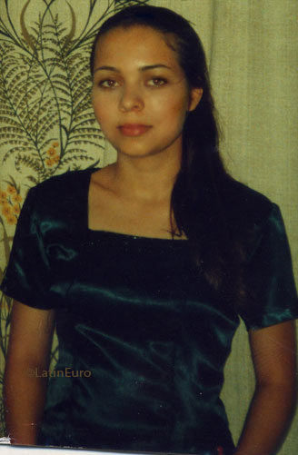 Date this pretty Brazil girl Elizangela from SAO PAULO B7001