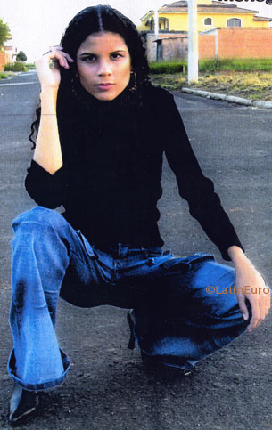 Date this hot Brazil girl Mariana from PIRACICABA B7141