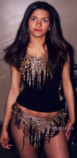 Date this fun Brazil girl Ellen from MANAUS B7176