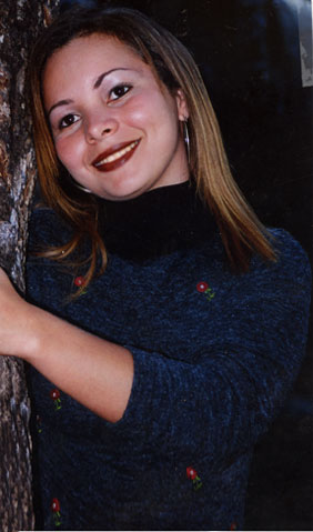 Date this good-looking Brazil girl Geovana from BRASILIA B7238