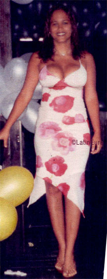 Date this gorgeous Brazil girl Cristiane from SALVADOR B7264