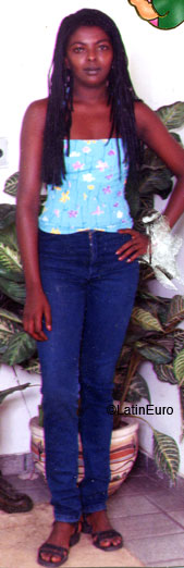 Date this nice looking Brazil girl Rosangela from SAO LUIS B7316