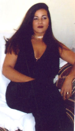 Date this hard body Brazil girl Sandra from GOIANIA B7515