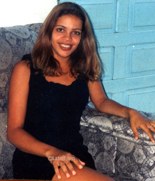 Date this lovely Brazil girl Tatiana from ITABUNA B7562