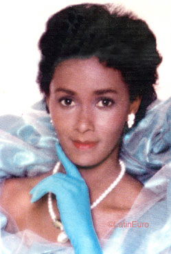 Date this voluptuous Brazil girl Claudia from SAO GONCALO B7663