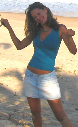 Date this lovely Brazil girl Mercia from SALVADOR B7825