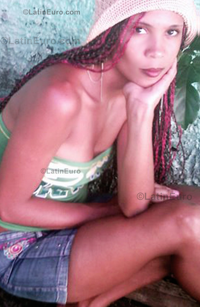 Date this passionate Brazil girl Iszailani from Camacari B787