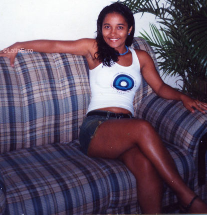 Date this athletic Brazil girl Serleide from ITABUNA B7877