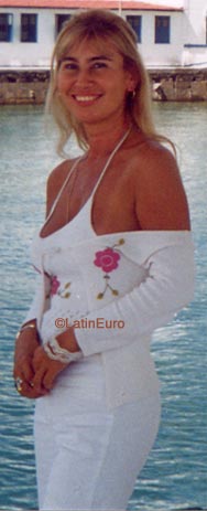 Date this beautiful Brazil girl Valeria from SAO PAULO B8132