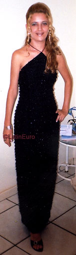 Date this lovely Brazil girl Amanda from ARARAQUARA B8162