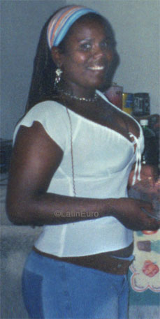 Date this voluptuous Brazil girl Fabiana from RIO DE JANEIRO B8190